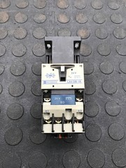 TELEMECANIQUE CA3DN40BDREQ3548G1 Control Relay 600VAC 10A USED