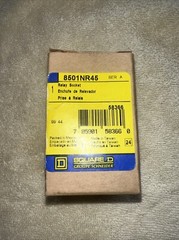 NEW Old-Stock; Square D 8501NR45 Relay Socket; 300VAC; 10A SER A