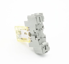 2x Idec SY2S-05C 7A 300V Relay Socket + 25810 DC24V Plug In Relay Relay -used-