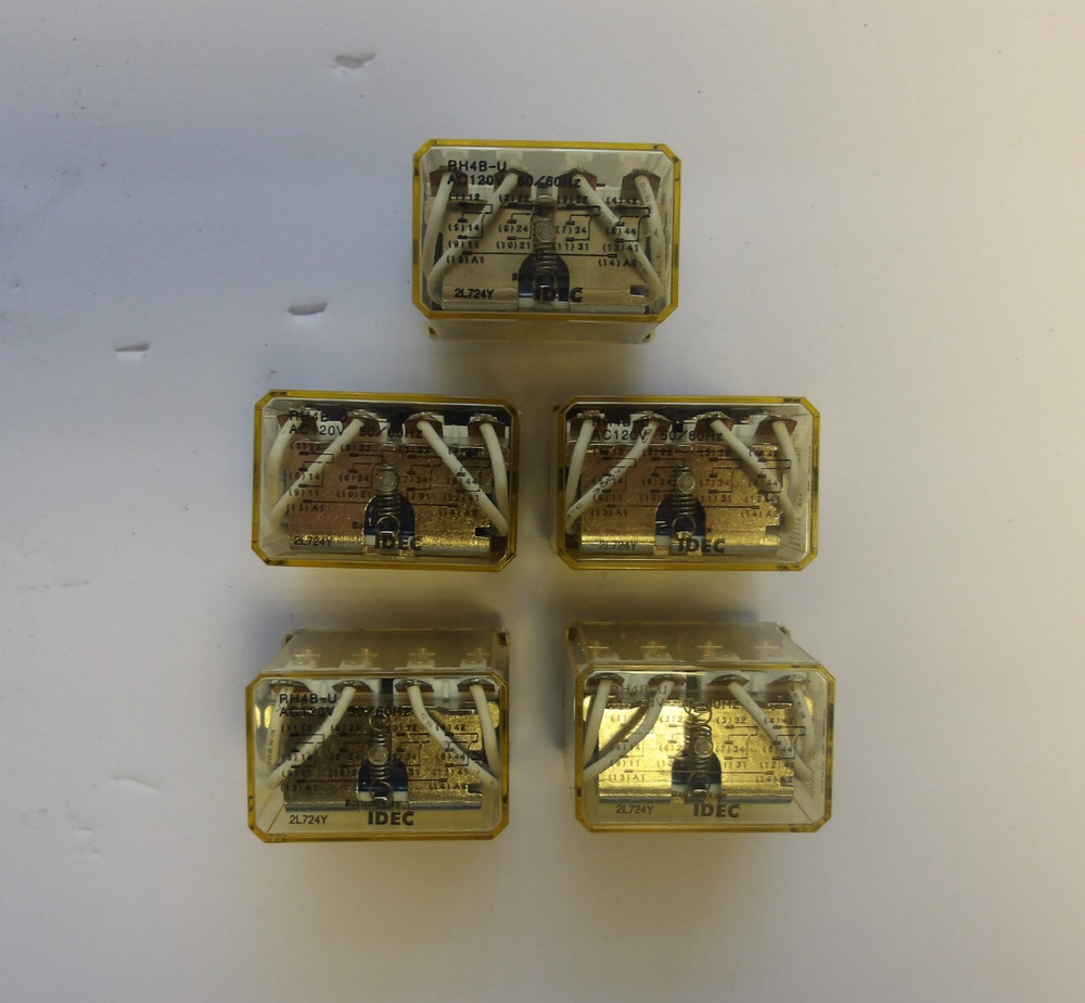 IDEC P/N:RH4B-U AC110/120V 50/60HZ RELAY SOCKET BRAND NEW LOT OF 5