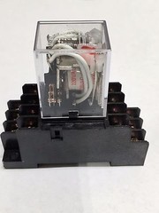 Relay MY4N-J MY4N MY4 220V 240V 220VAC COIL with socket base PYF14A