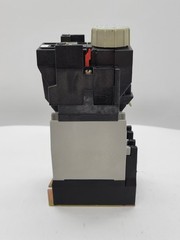 Square D 8501 X020XTE1V02 AC Control Relay w Timer Attachment 120/110V Coil