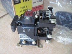 Allen-Bradley 700-B300A1 Ser. A Type B AC Relay, 120V/60Hz, 110V/50Hz, 3 NO, NOS