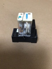 SCHNEIDER RUMC3AB2F7 RELAY RUZSC3M Relay Socket w/ RUW242P7 #224PT37FML