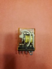 Idec RH2B-UL DC24V Relay