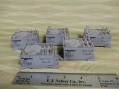 Schneider Electric RPF2ABD DPST Power Relays 24VDC Coil Qty 5 NOS BX