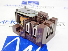 Cutler Hammer 9575H2615-66 Type AA Relay 110/120V Coil 2N.O. 2 N.C.