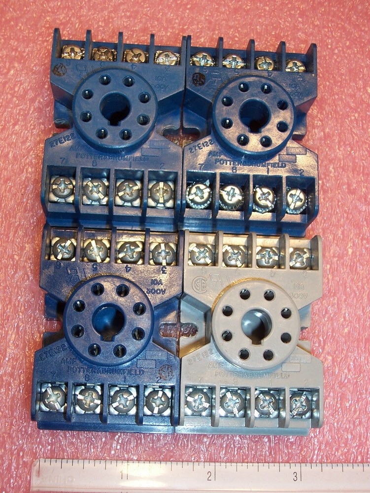 QTY (4) 27E122 P&B 8 PIN CHASSIS MOUNT RELAY SOCKETS 10A 300V KRPA SCREW USED