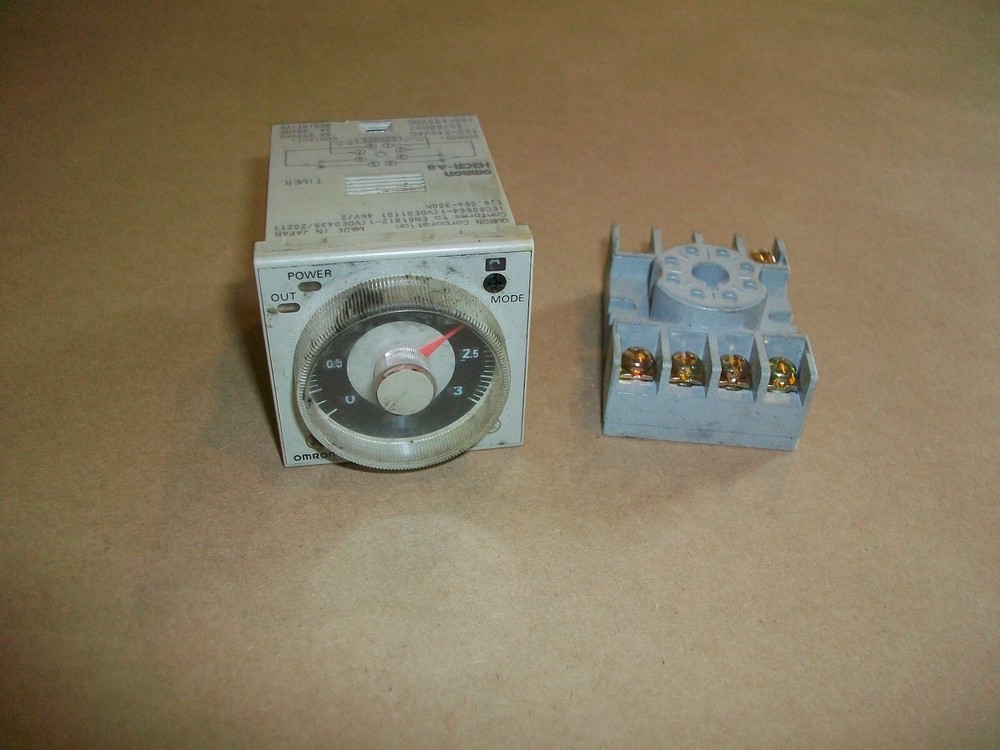 Omron Timer H3CR-A8 USED