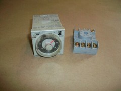 Omron Timer H3CR-A8 USED