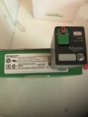 PLUG IN RELAY. RPM22F7. SCHEIDER AUTHENTIC