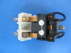 SCHRACK “OVE” RELAYS RL-230-006 8 A ~/250V AC. 32 Ohms,