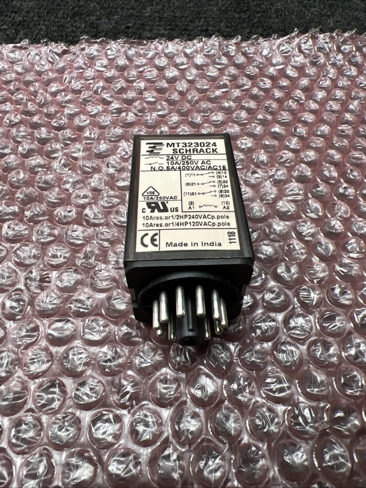 Schrack MT323024 Plug-in Relay 11 Pin 3 C/O 24VDC 10A with LED, Series MT