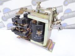 GE General Electric – A100BB2H – RELAY – 600V MAX – 10A – 2NO 2 NC (NEW RELAY)
