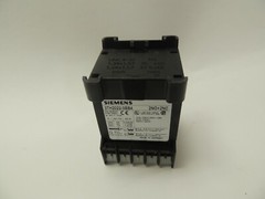 New Siemens Contactor Relay 3TH2022-0BB4 2NO+2NC