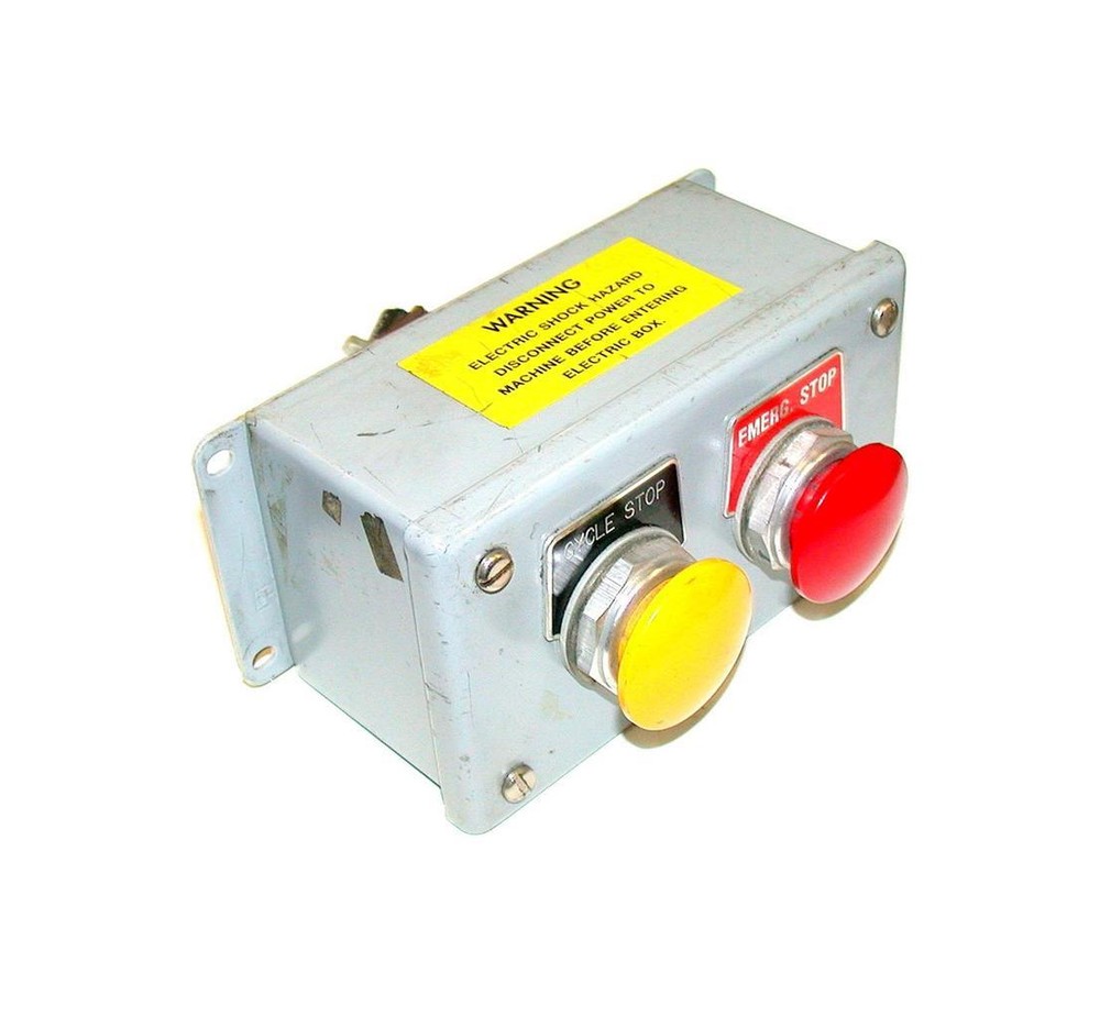 ALLEN BRADLEY MOMENTARY PUSHBUTTON STEEL ENCLOSURE BOX 5″ X 3″ 4″