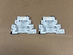 NEW LOT (2) Allen Bradley 700-HLT1Z24 Terminal Block Relay w/ 700-TBR24 FASTSHIP