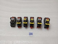 SCHRACK-RELAY PT570730 230V 6A WITH BASE YPT78704(LOT OF 6PC)