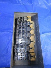 ALLEN-BRADLEY LOT OF 8 AC RELAY 700-P1200A1 10-20A 110-120V 50/60HZ SERIES D 1 Y