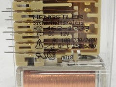203406 New-No Box; Hengstler H0Z-462-1333 Safety Relay 10A; 230/240V; Coil: 12VD