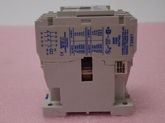 CUTLER HAMMER D15CR31AB MULTIPOLE RELAY 600V 4 POLE COIL 110/120V 1NO – 3NC NOS!