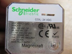 💥NEW SCHNEIDER ELECTRIC 389FXBXC1-24D ENCLOSED POWER RELAY 8-PIN 24VDC