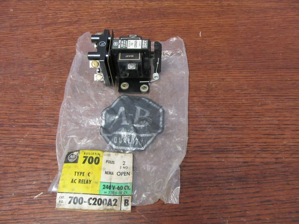 NOS – Never Used (no box) Allen-Bradley 700-C200A2 Type C AC Relay 240V Coil