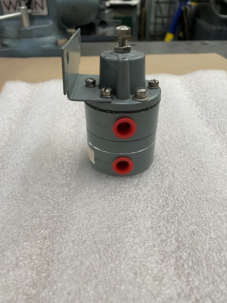 Moore Products Model 58L Low Limit Relay 12570-/5LE – New