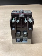CUTLER HAMMER TYPE M RELAY 240/220V COIL #101F117PR6*CO