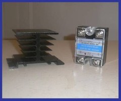 Solid State Relay SSR 40A 40 Amp fr PID Temperature Controller Heat Sink 30-240V