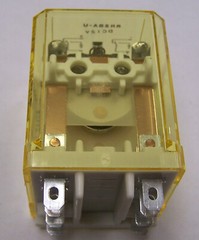 NEW IDEC RR2BA-UDC12V DPDT relay 12VDC 10Amps New 6P1-22