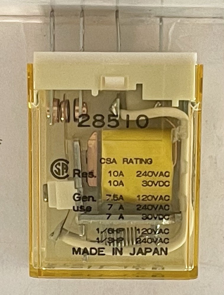 Idec Relay RH1B-U AC 12V