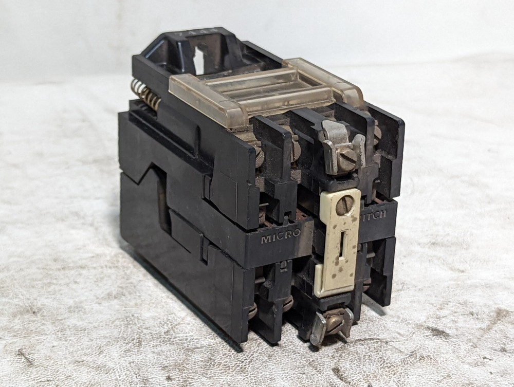 Micro Switch RYUA31, 250VAC max, 125VDC max, 10A cont