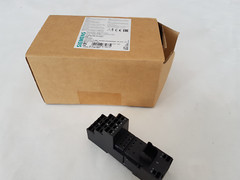 Siemens 1 pack = 10 piece socket LZS:PT7874P BNIB