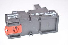 NEW Schneider Electric RUZSC3M, Relay Socket RUM Series 12A 250V