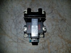 Allen Bradley Control Relay, 600VAC, Series B, 700-C200A1, 85A86