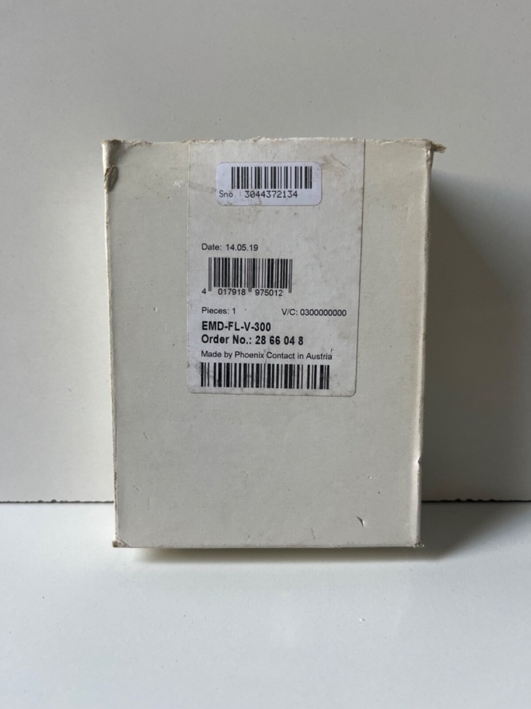 1pcs Phoenix Contact EMD-FL-V-300 voltage monitoring relay 2866048