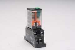 Schneider Electric RXZE1M2C Socket W/ RXM2AB2BD General Purpose Relay Lot of 4
