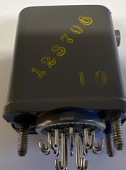 Magnecraft Electric Co. relay model 33 HSX-17 4-pole double-throw switch 14 Pin