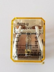 IDEC Relay RH2B-U DC24V