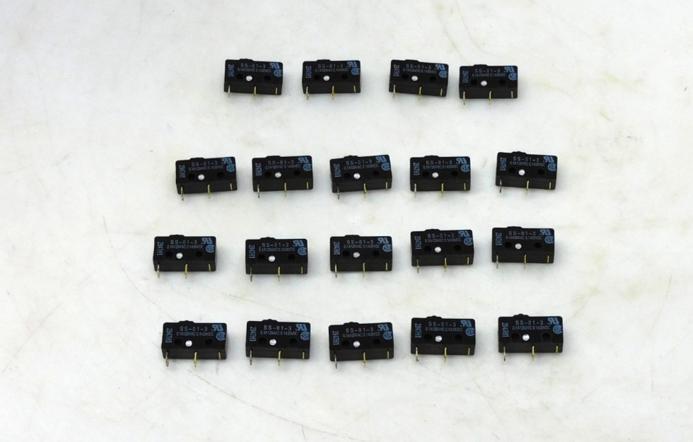 Omron SS-01-3 Relay 0.1A 125Vac 30Vdc Lot of 19