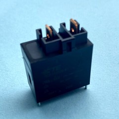 1PC PCF-112D2M-B1 Power Relay 4Pins 20A 250V